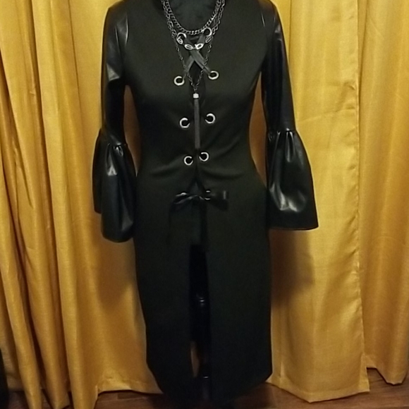 Duster - Picture 2 of 4